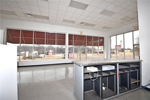 Tirebuilding_Kahkesh: 816 S Division St, Guthrie, OK 73044